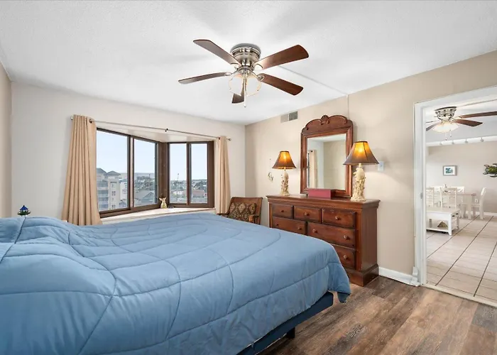 Ferienhaus Beautiful 1 Bedroom In 9400 Building With Side Ocean Views! Ocean Stadt
