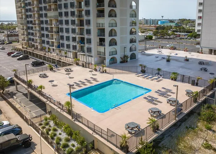 Ferienhaus Beautiful 1 Bedroom In 9400 Building With Side Ocean Views!