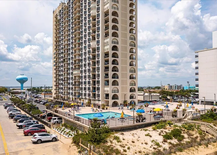 Ferienhaus Beautiful 1 Bedroom In 9400 Building With Side Ocean Views!